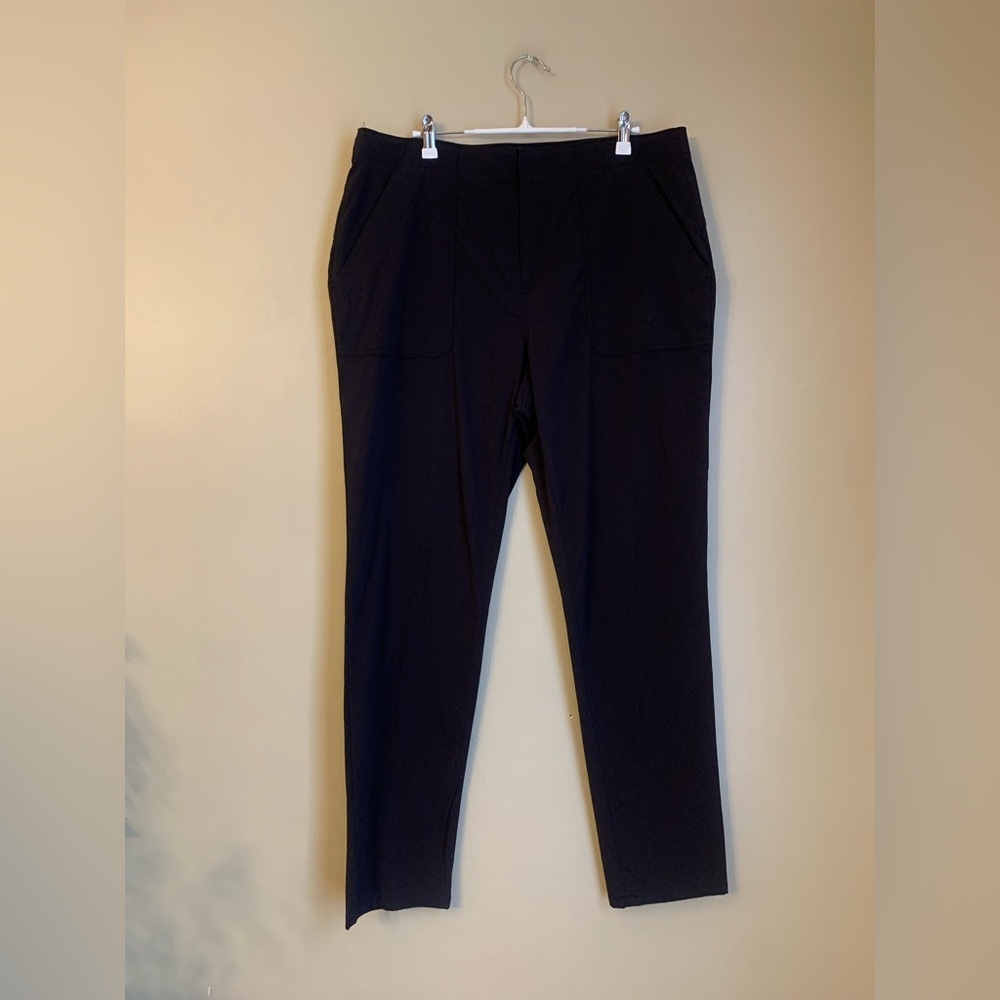 Eddie Bauer Women’s Straight Leg Flat Front Trousers sz 16 T Black Performance